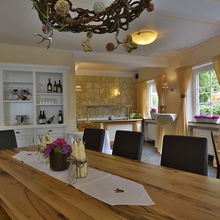 Waldhotel Im Wiesengrund 후트겐발트 외부 사진
