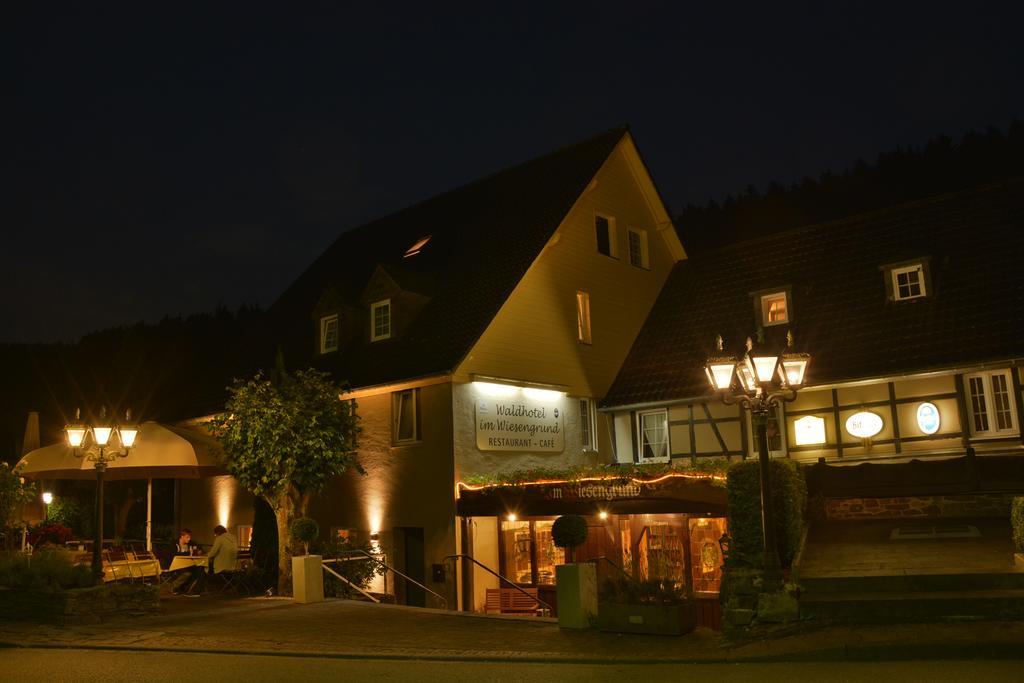 Waldhotel Im Wiesengrund 후트겐발트 외부 사진