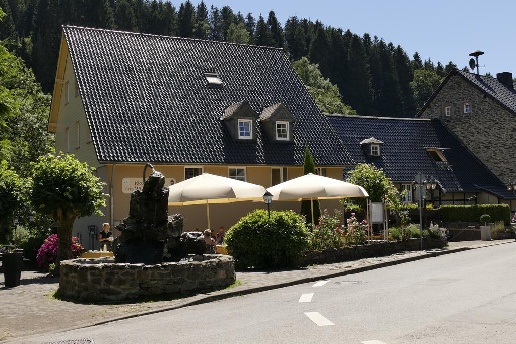 Waldhotel Im Wiesengrund 후트겐발트 외부 사진