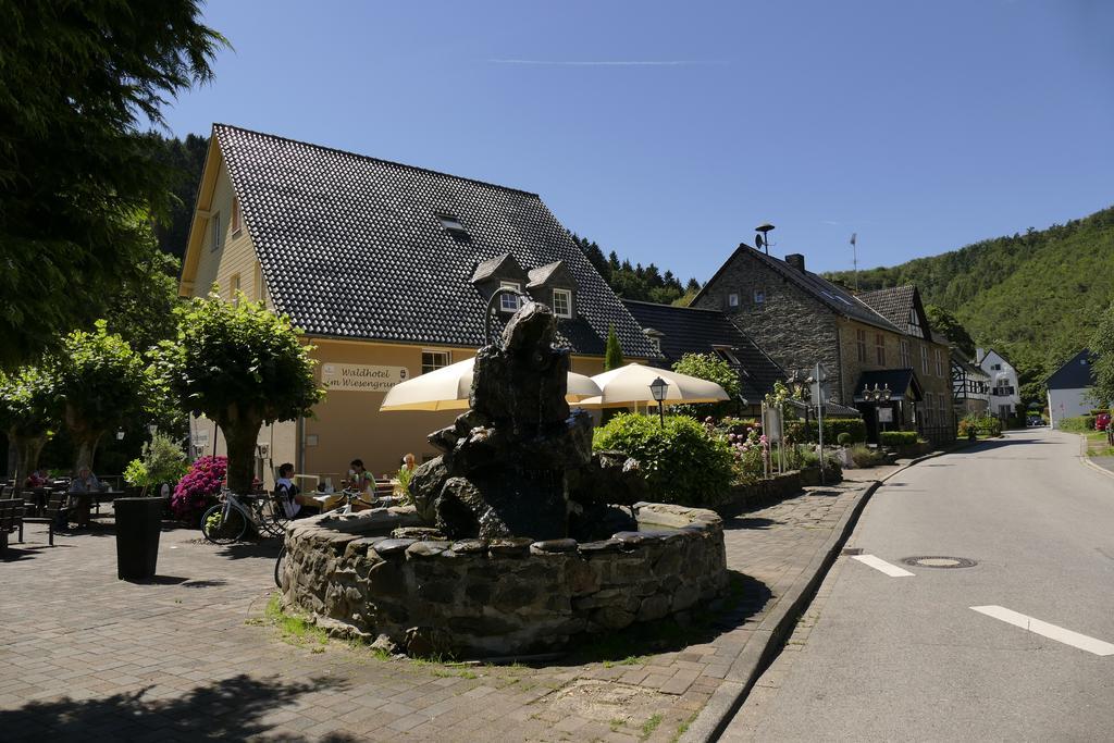 Waldhotel Im Wiesengrund 후트겐발트 외부 사진