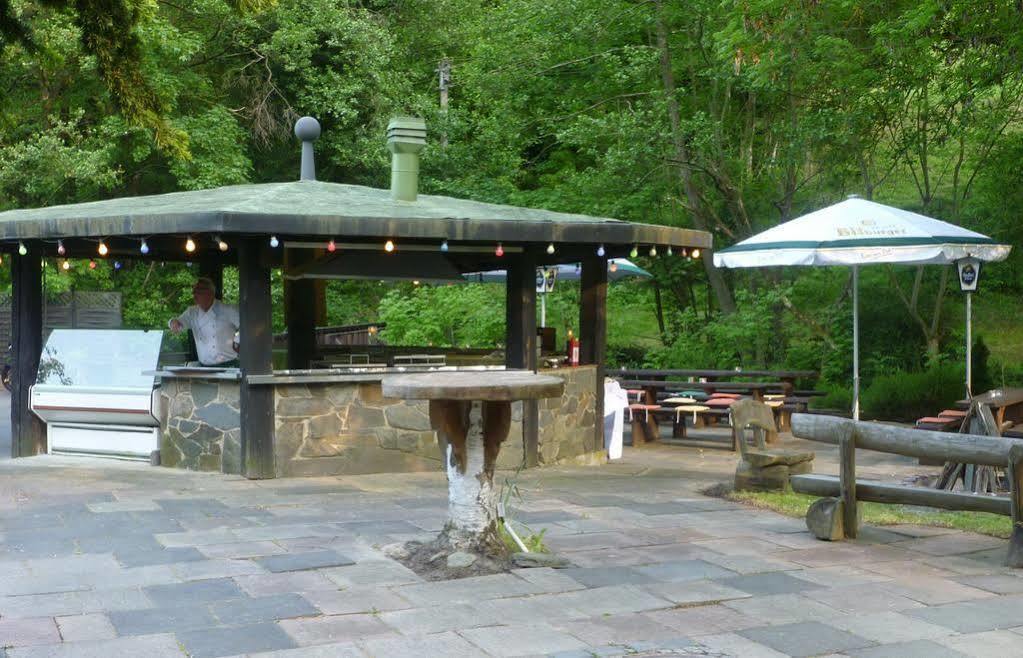 Waldhotel Im Wiesengrund 후트겐발트 외부 사진